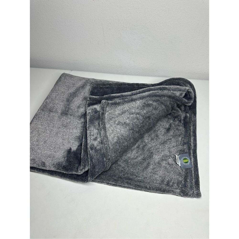 Ecothread Fleece Throw Plush Blanket Gray Size